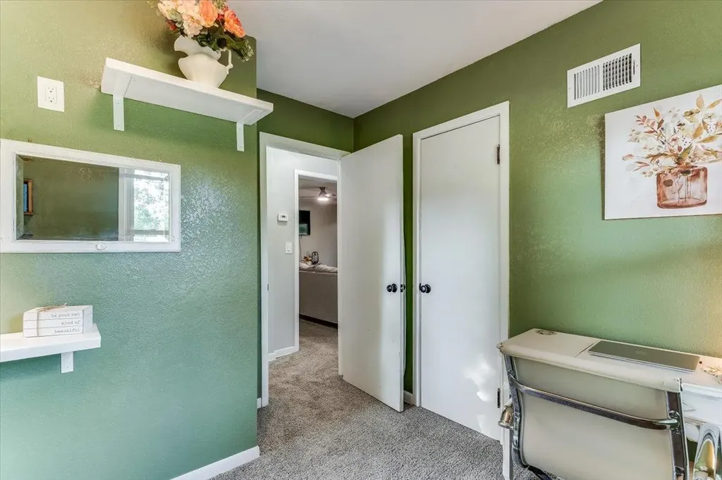 503 N Eastview Drive Mulvane KS 67110