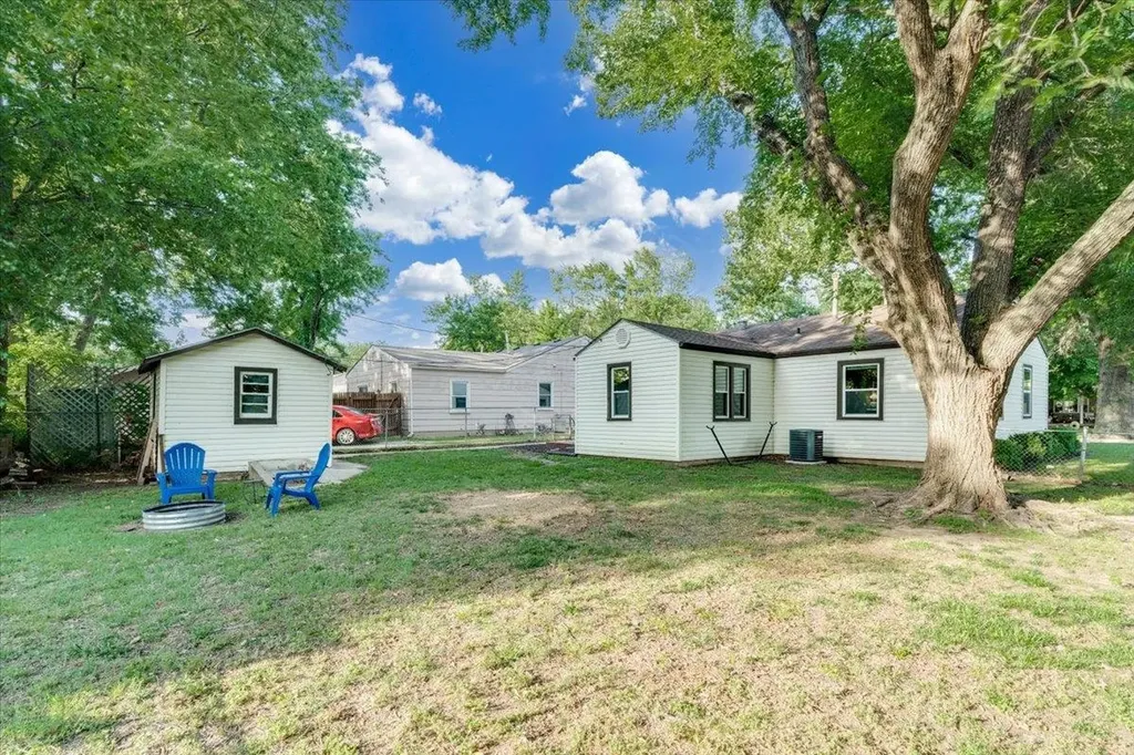 503 N Eastview Drive Mulvane KS 67110