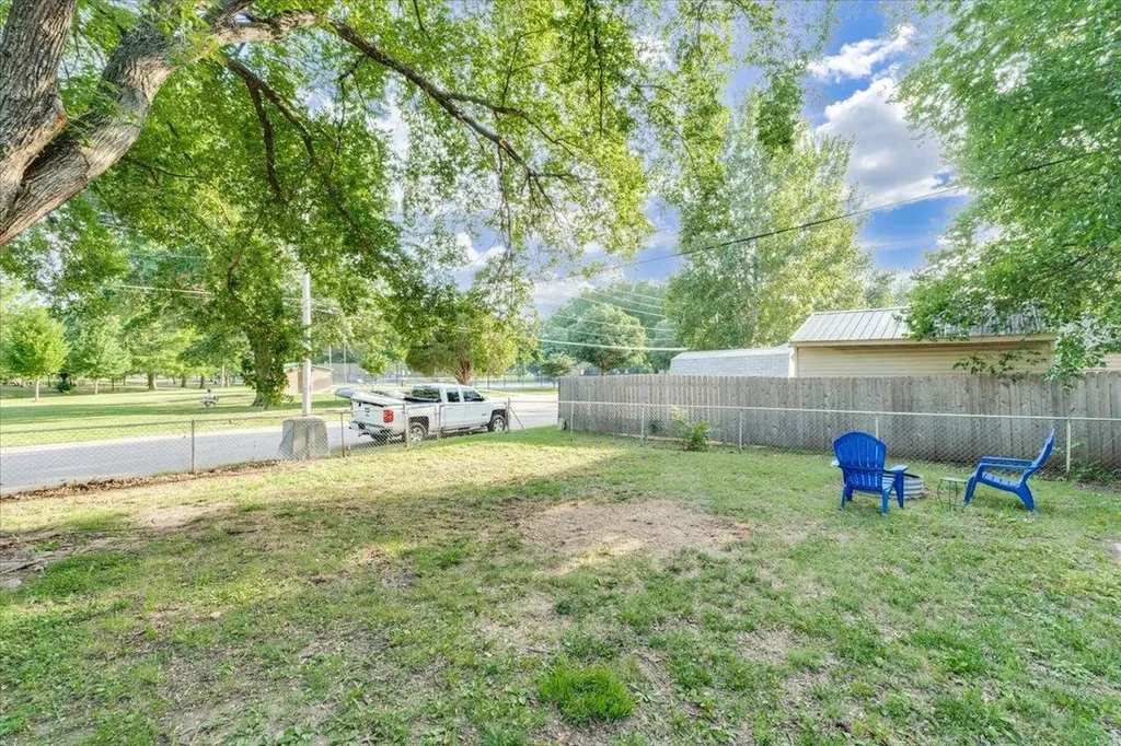 503 N Eastview Drive Mulvane KS 67110