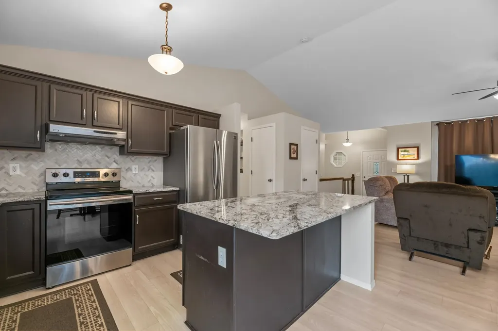 2534 E Cambridge Park City KS 67219