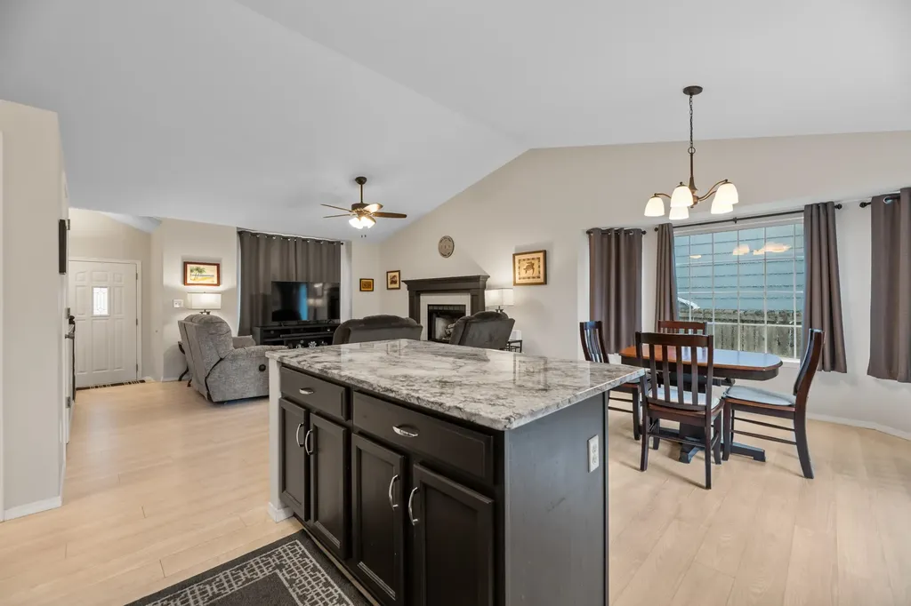 2534 E Cambridge Park City KS 67219