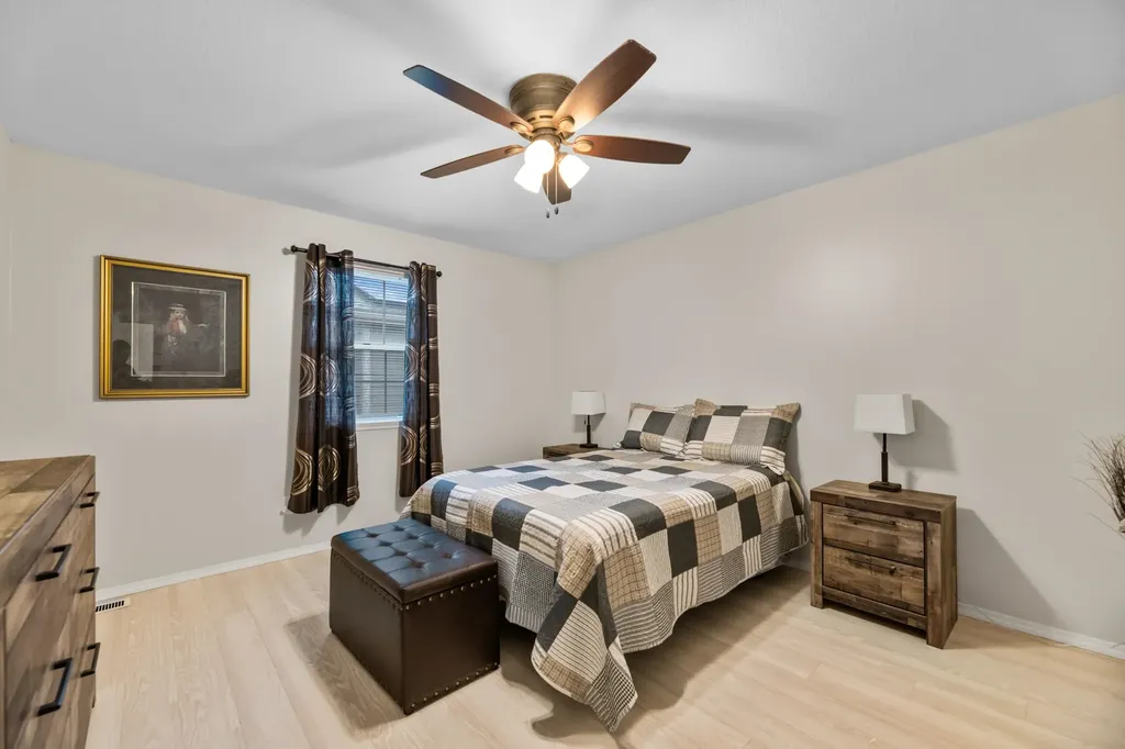2534 E Cambridge Park City KS 67219