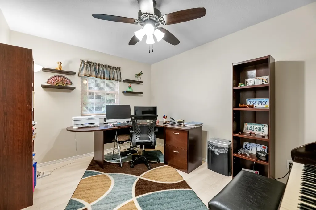 2534 E Cambridge Park City KS 67219