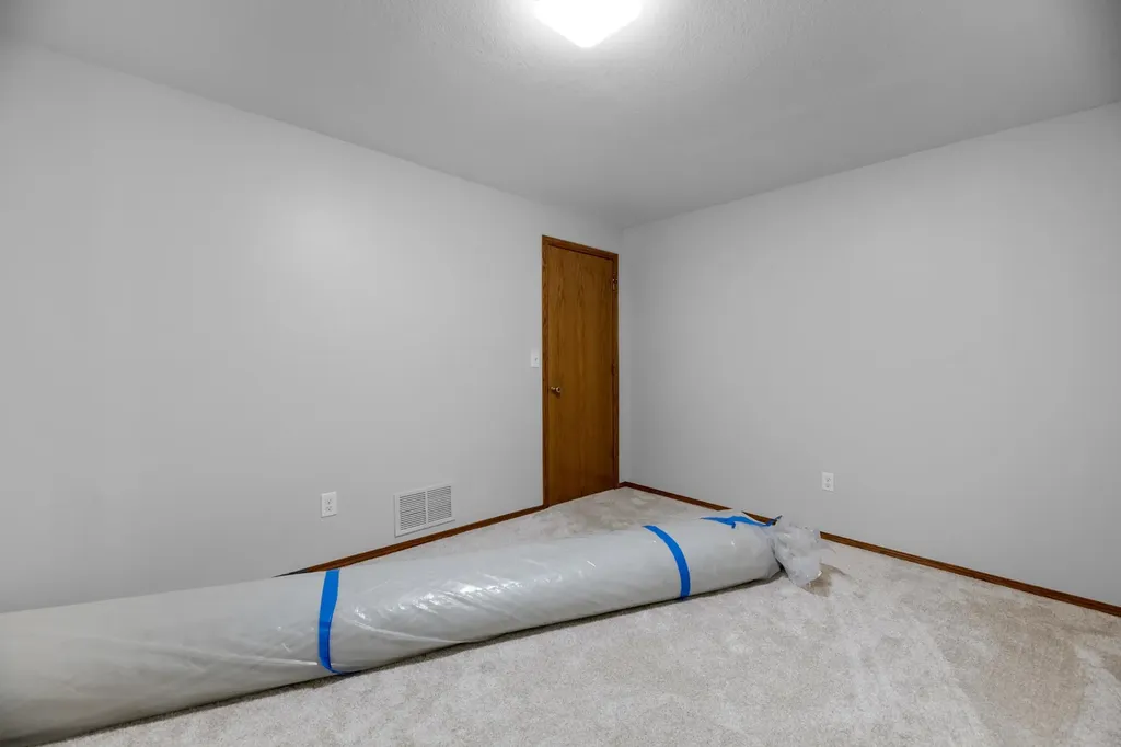2534 E Cambridge Park City KS 67219