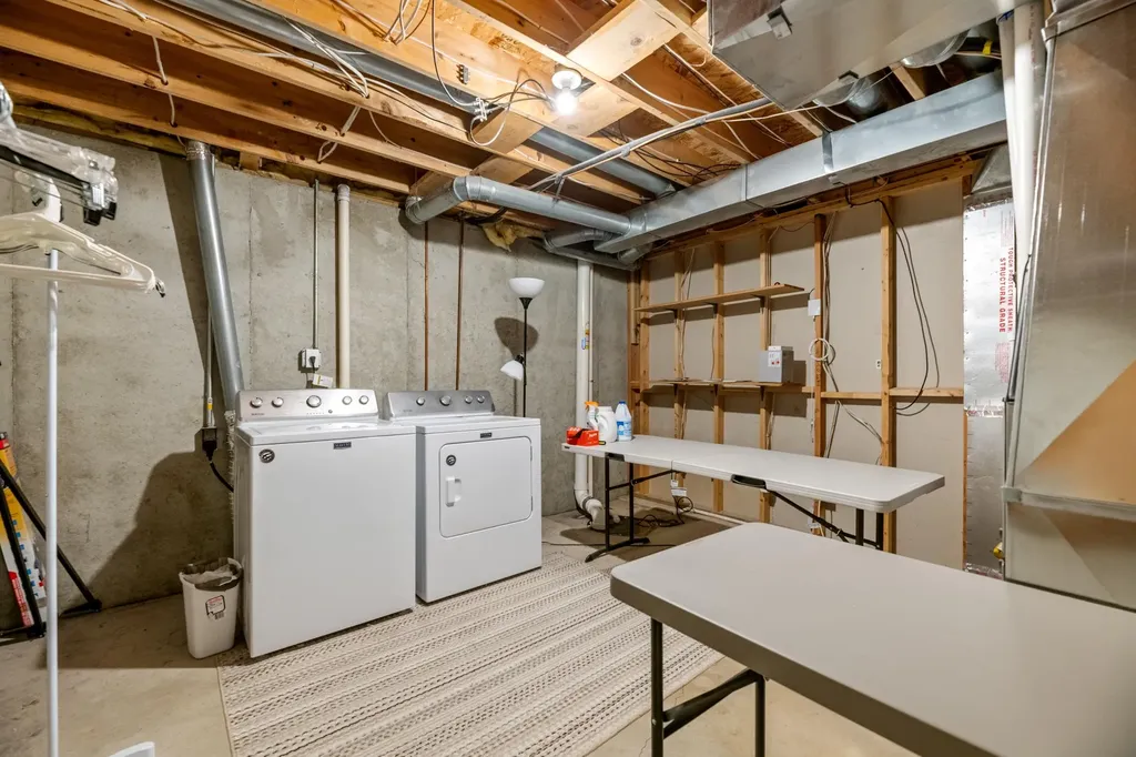 2534 E Cambridge Park City KS 67219