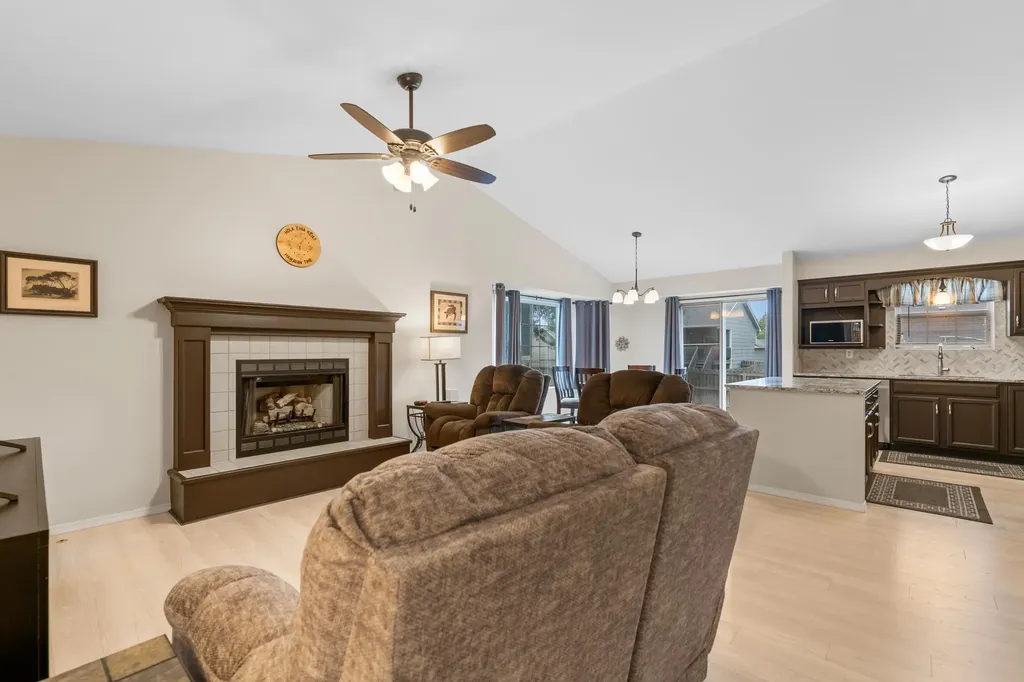 2534 E Cambridge Park City KS 67219