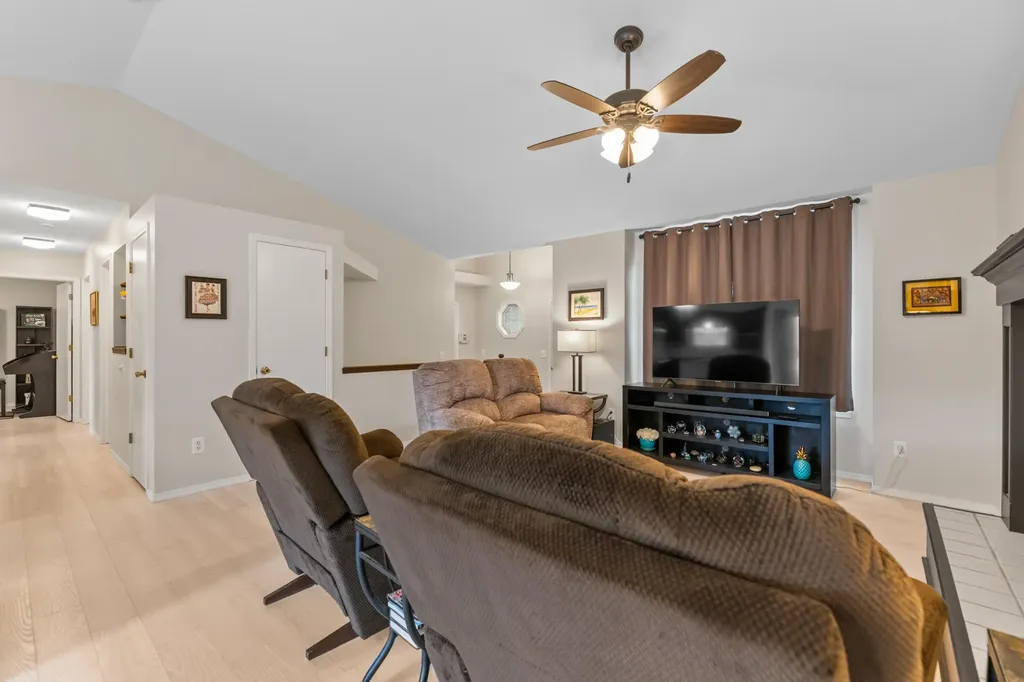 2534 E Cambridge Park City KS 67219