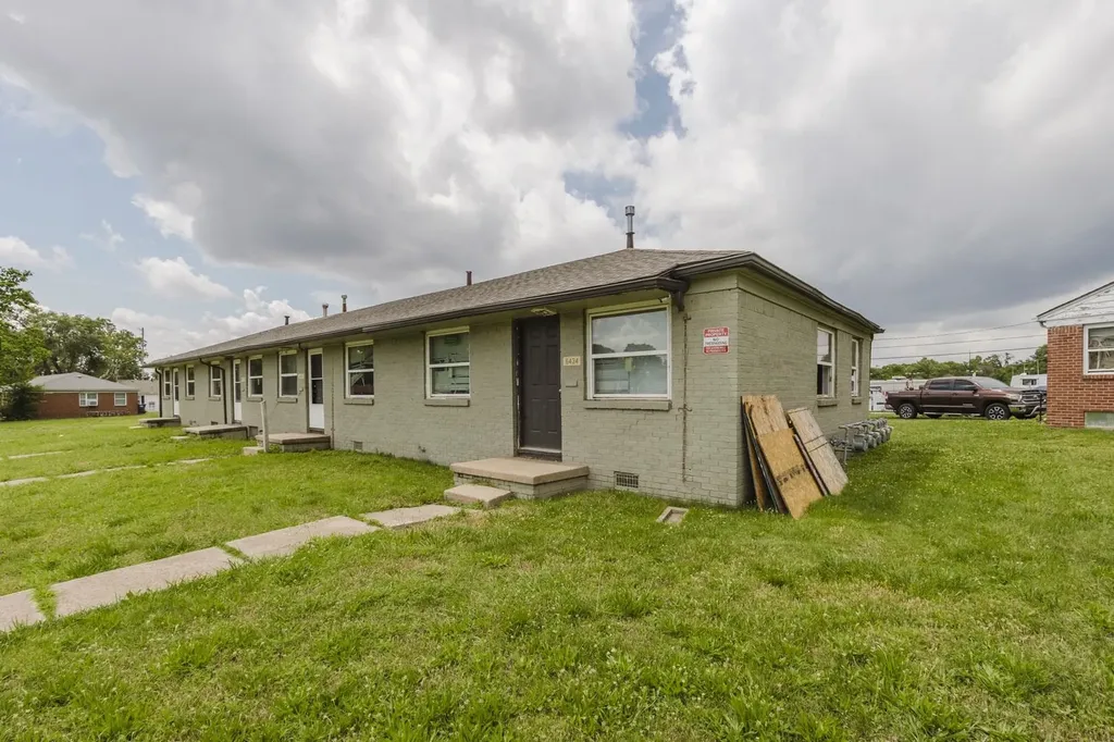 6428-6434 E Cottonwood Wichita KS 67207