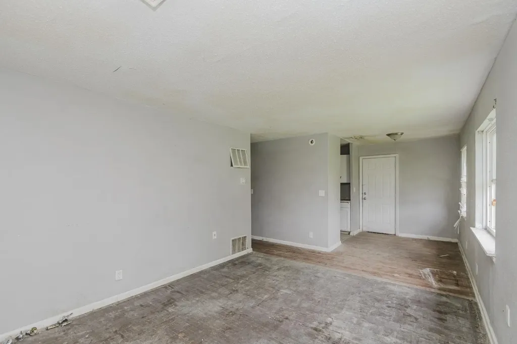 6428-6434 E Cottonwood Wichita KS 67207