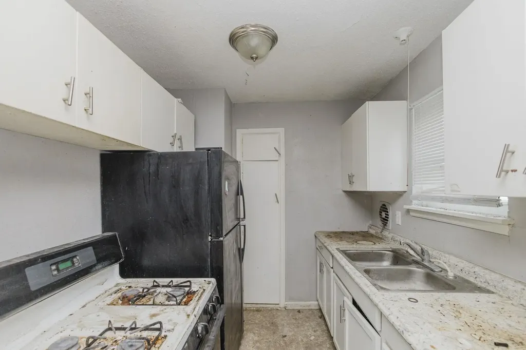 6428-6434 E Cottonwood Wichita KS 67207