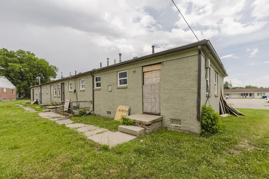 6428-6434 E Cottonwood Wichita KS 67207