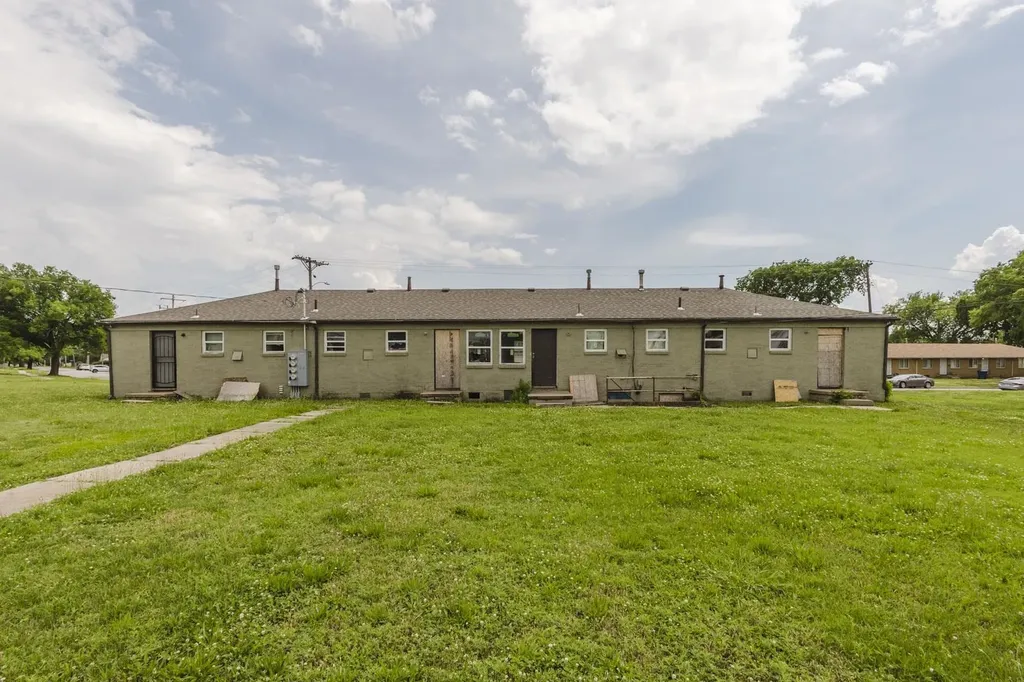 6428-6434 E Cottonwood Wichita KS 67207