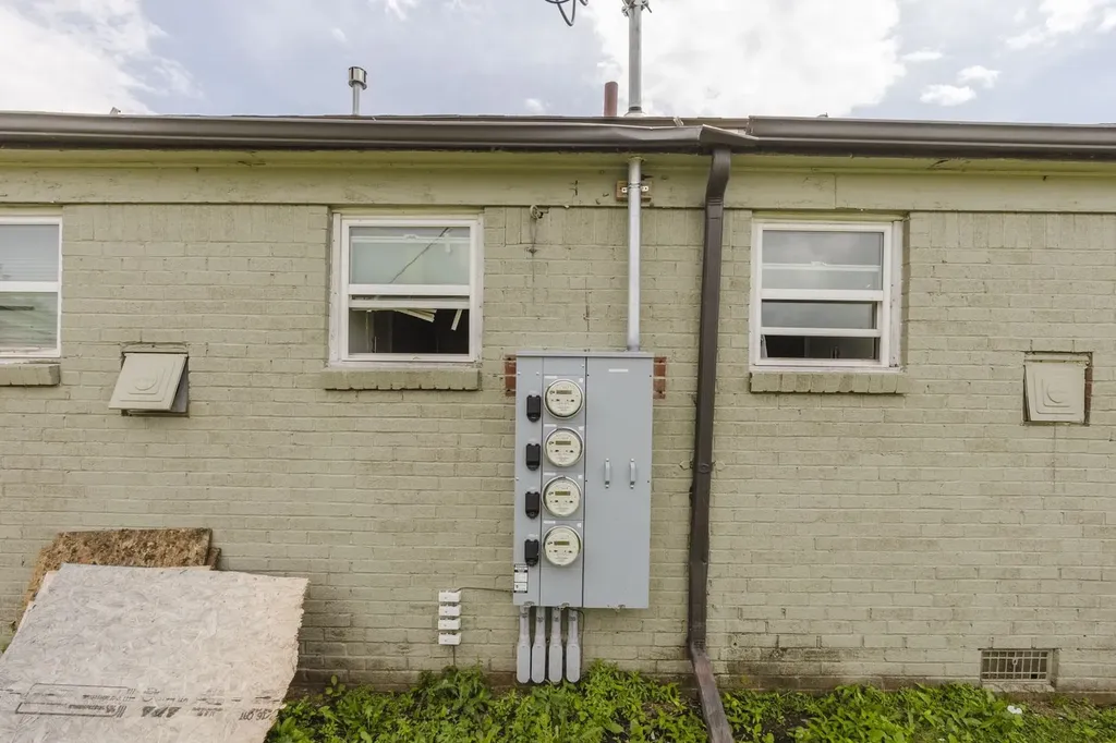 6428-6434 E Cottonwood Wichita KS 67207