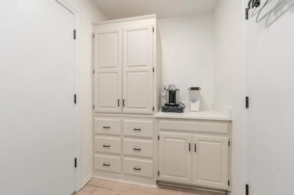 9430 E Bent Tree Circle Wichita KS 67226