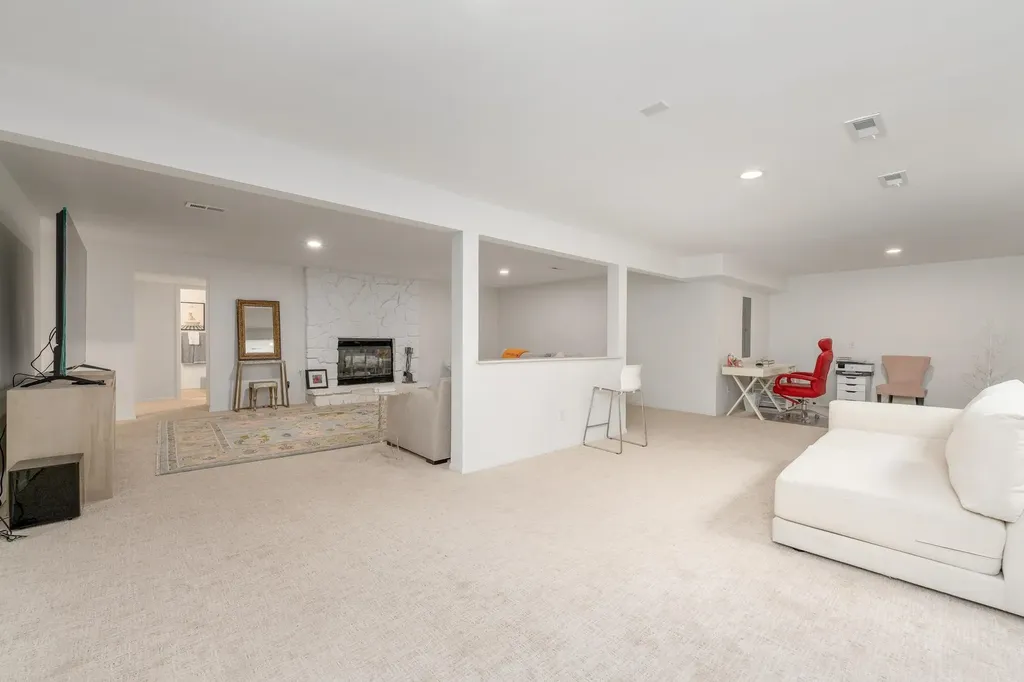 9430 E Bent Tree Circle Wichita KS 67226
