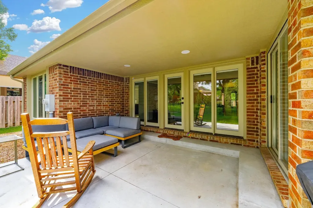 9430 E Bent Tree Circle Wichita KS 67226
