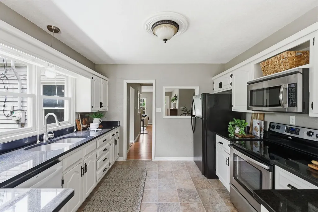 2411 W 14th Wichita KS 67203