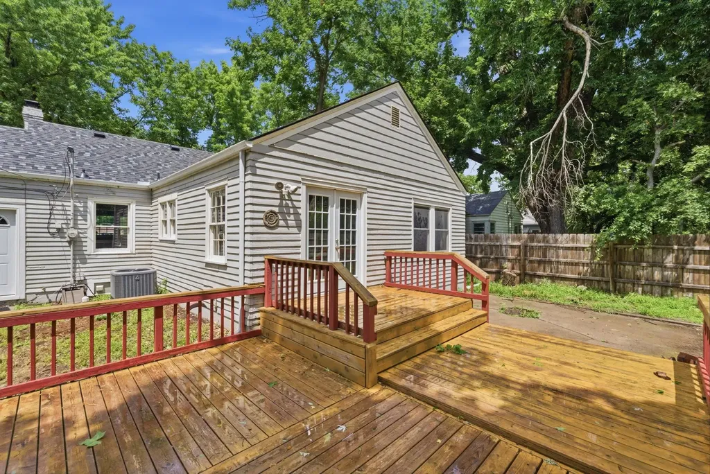 2411 W 14th Wichita KS 67203