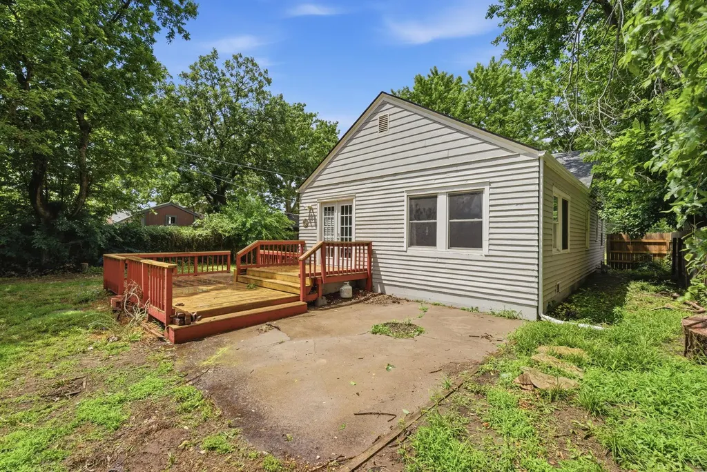 2411 W 14th Wichita KS 67203