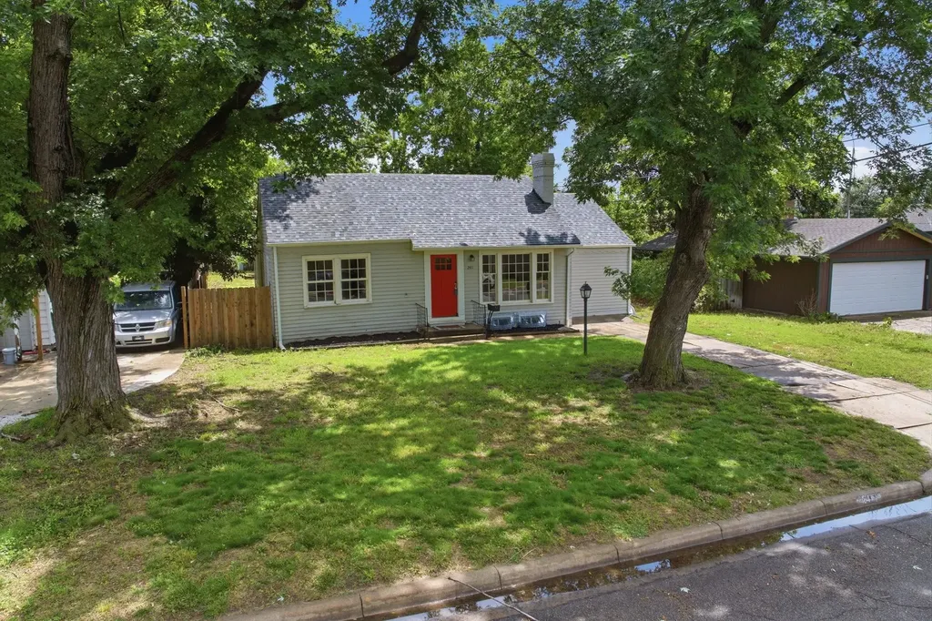 2411 W 14th Wichita KS 67203