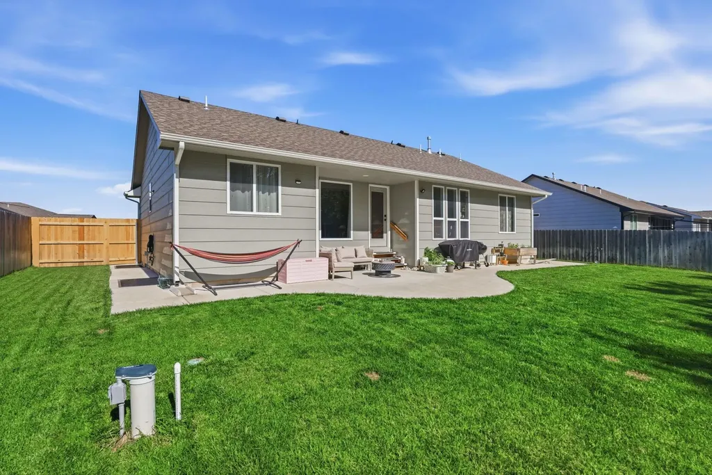 3518 Laughlin Street Derby KS 67037-2318