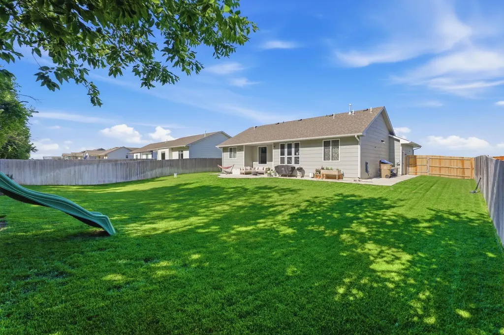 3518 Laughlin Street Derby KS 67037-2318