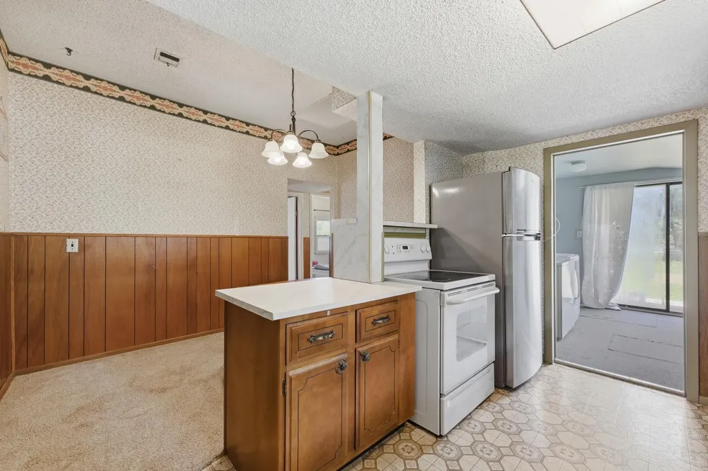 418 S Briarwood Norwich KS 67118