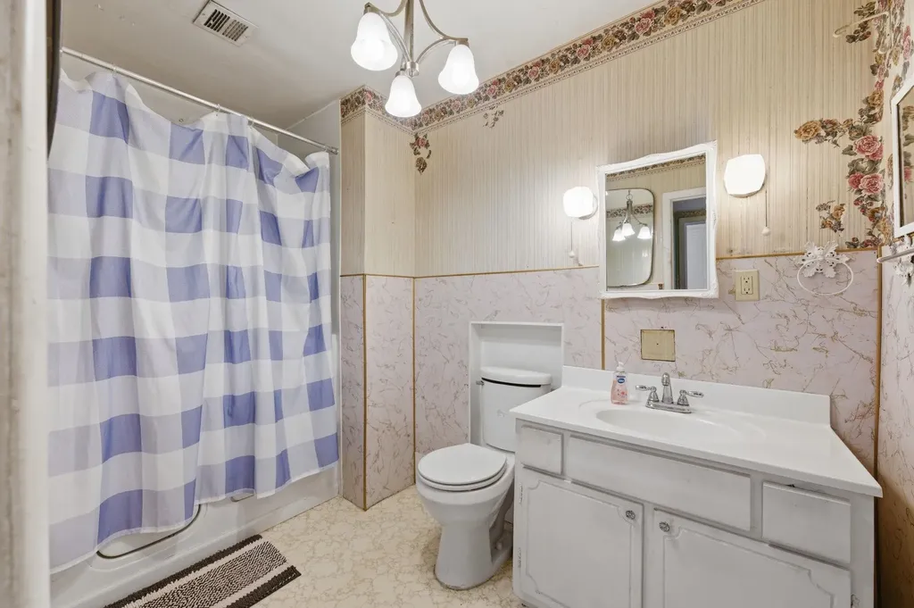 418 S Briarwood Norwich KS 67118