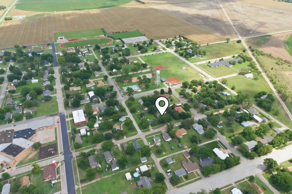 418 S Briarwood Norwich KS 67118