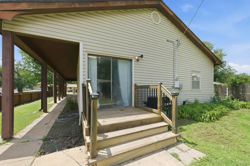 418 S Briarwood Norwich KS 67118