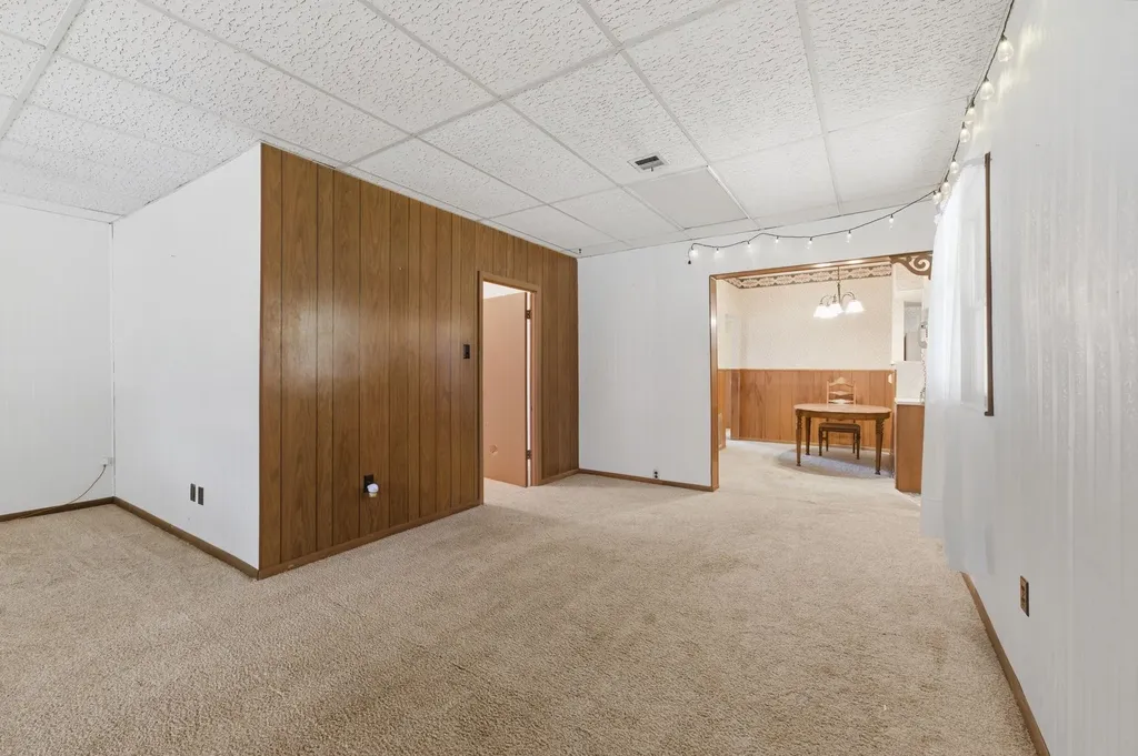 418 S Briarwood Norwich KS 67118