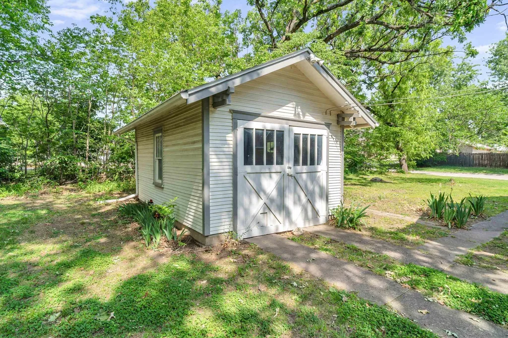 129 N Locust Street Marion KS 66861
