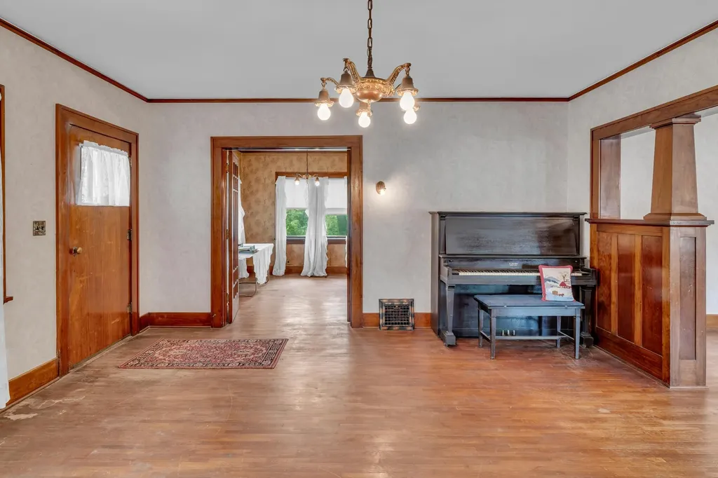 129 N Locust Street Marion KS 66861