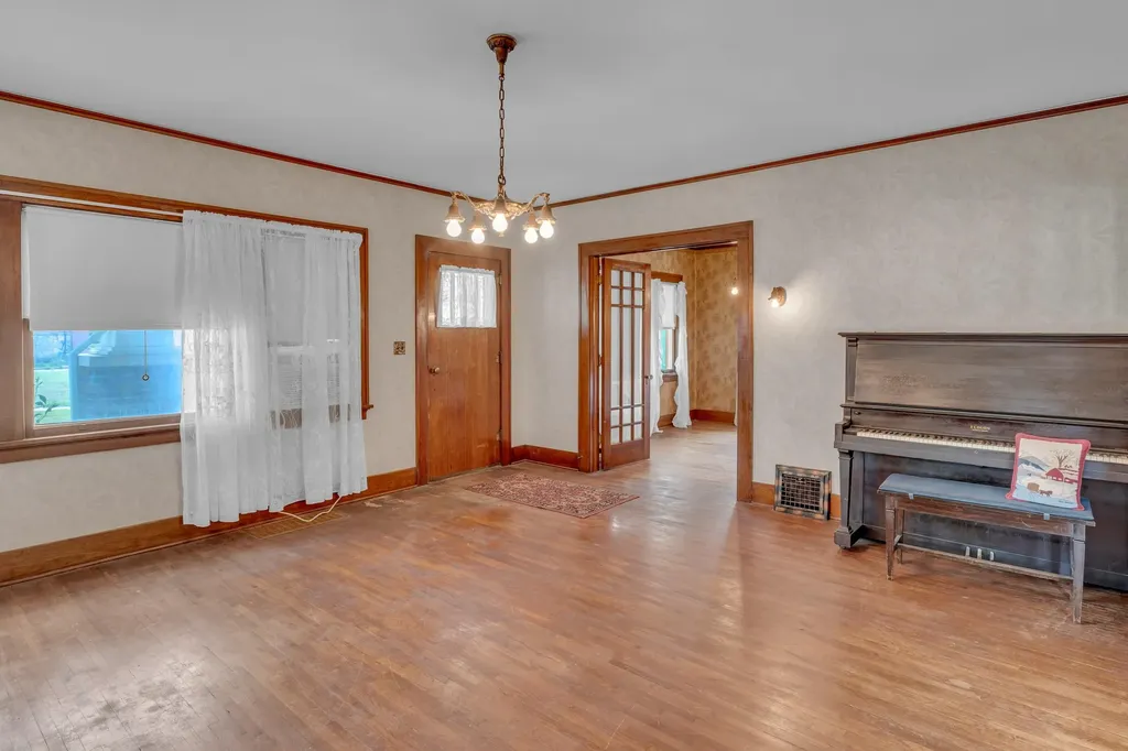 129 N Locust Street Marion KS 66861