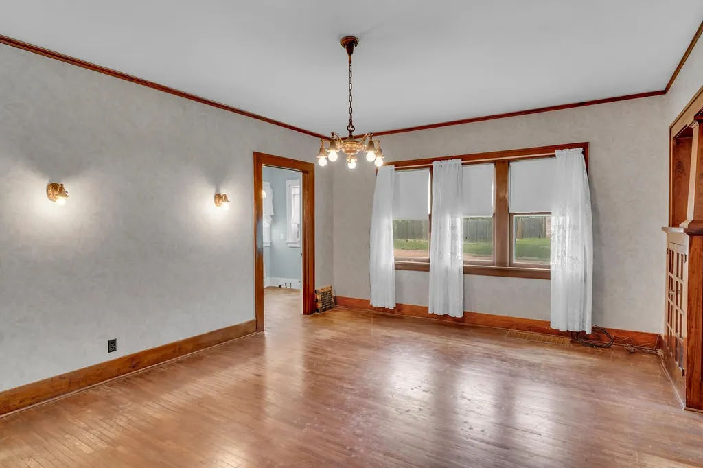 129 N Locust Street Marion KS 66861