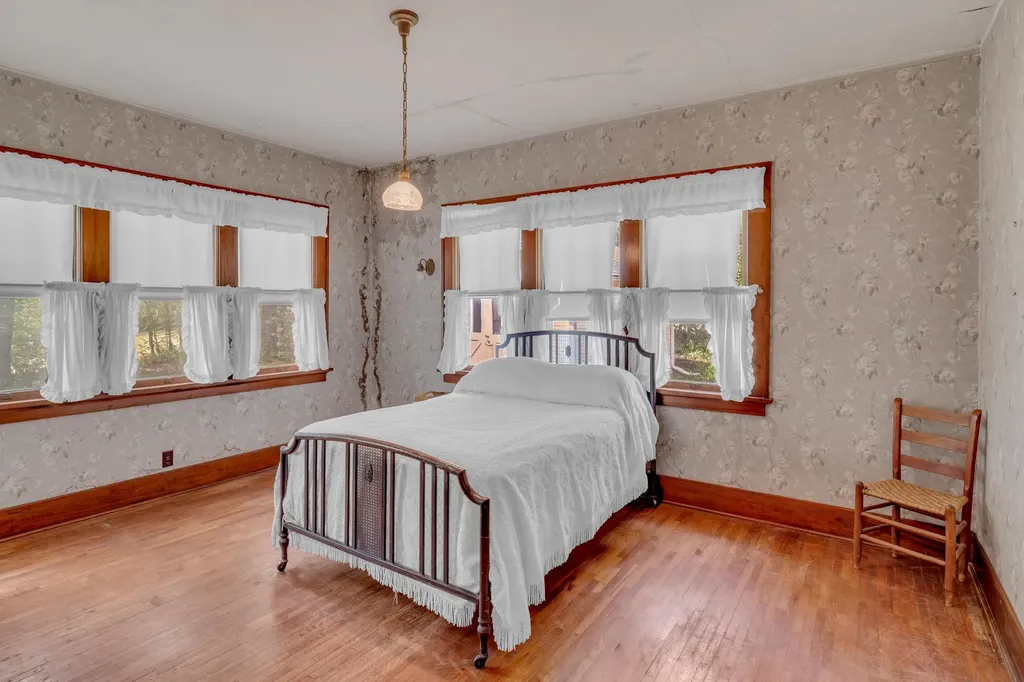 129 N Locust Street Marion KS 66861