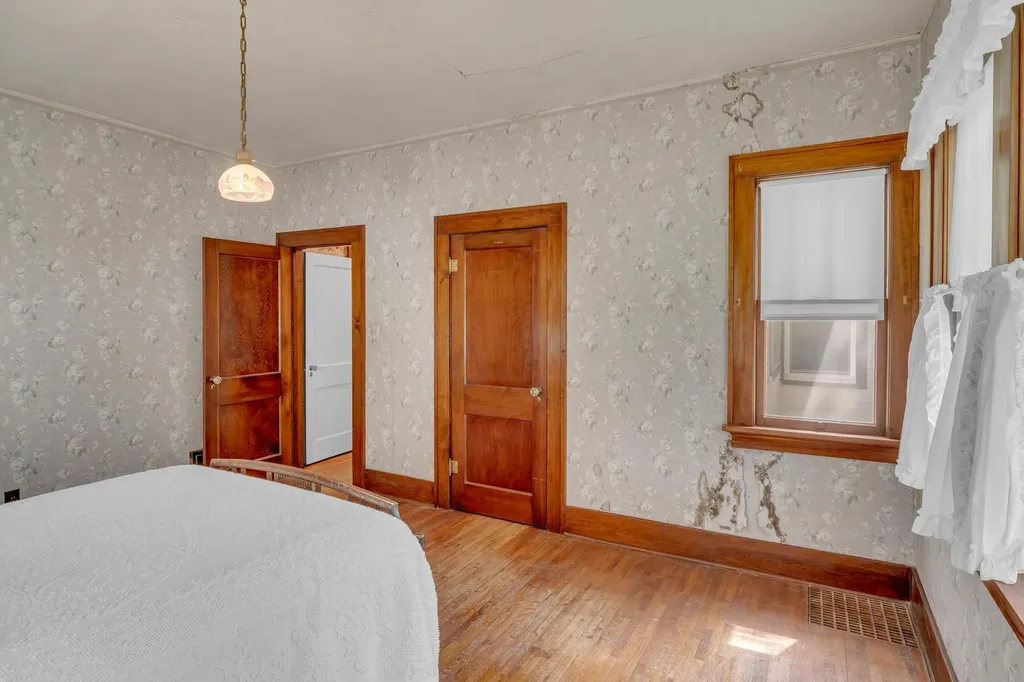 129 N Locust Street Marion KS 66861