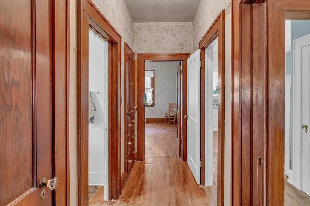 129 N Locust Street Marion KS 66861