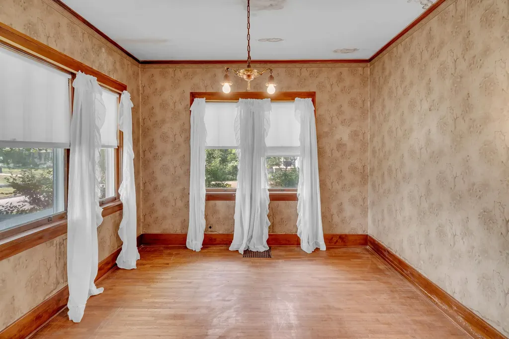 129 N Locust Street Marion KS 66861