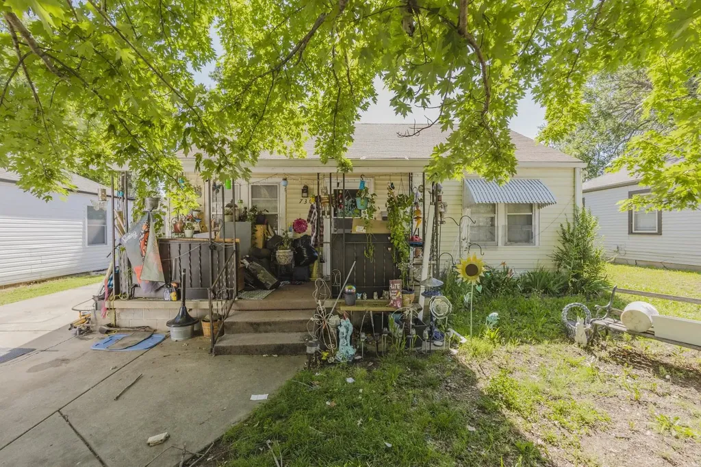 730 S Pinecrest Wichita KS 67218