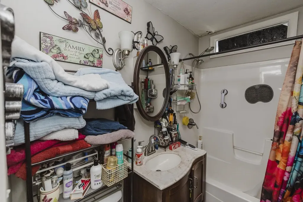 730 S Pinecrest Wichita KS 67218
