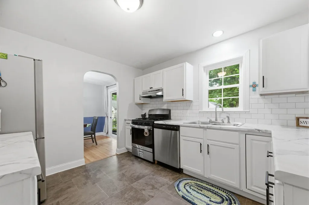 929 N Terrace Wichita KS 67208
