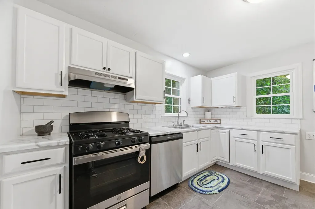 929 N Terrace Wichita KS 67208