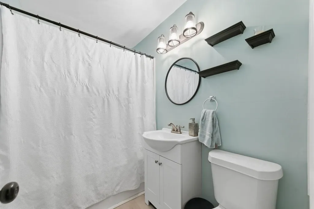 929 N Terrace Wichita KS 67208
