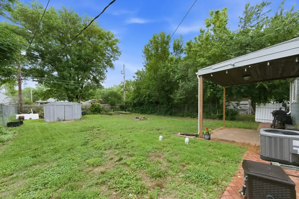 929 N Terrace Wichita KS 67208
