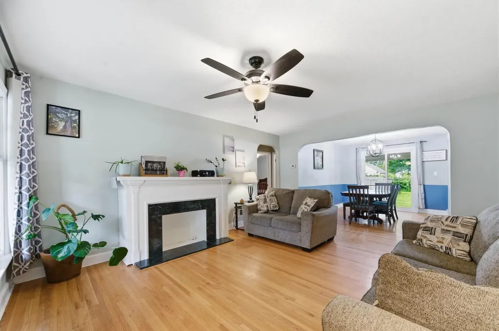 929 N Terrace Wichita KS 67208