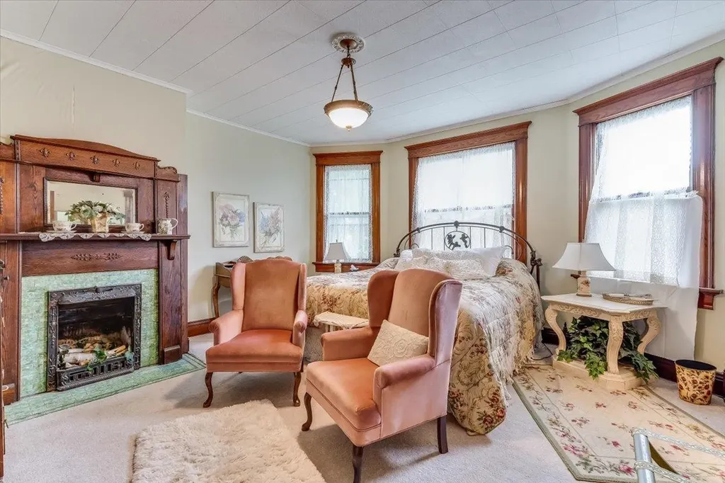 205 N Mulberry Eureka KS 67045