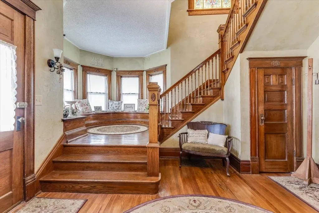 205 N Mulberry Eureka KS 67045