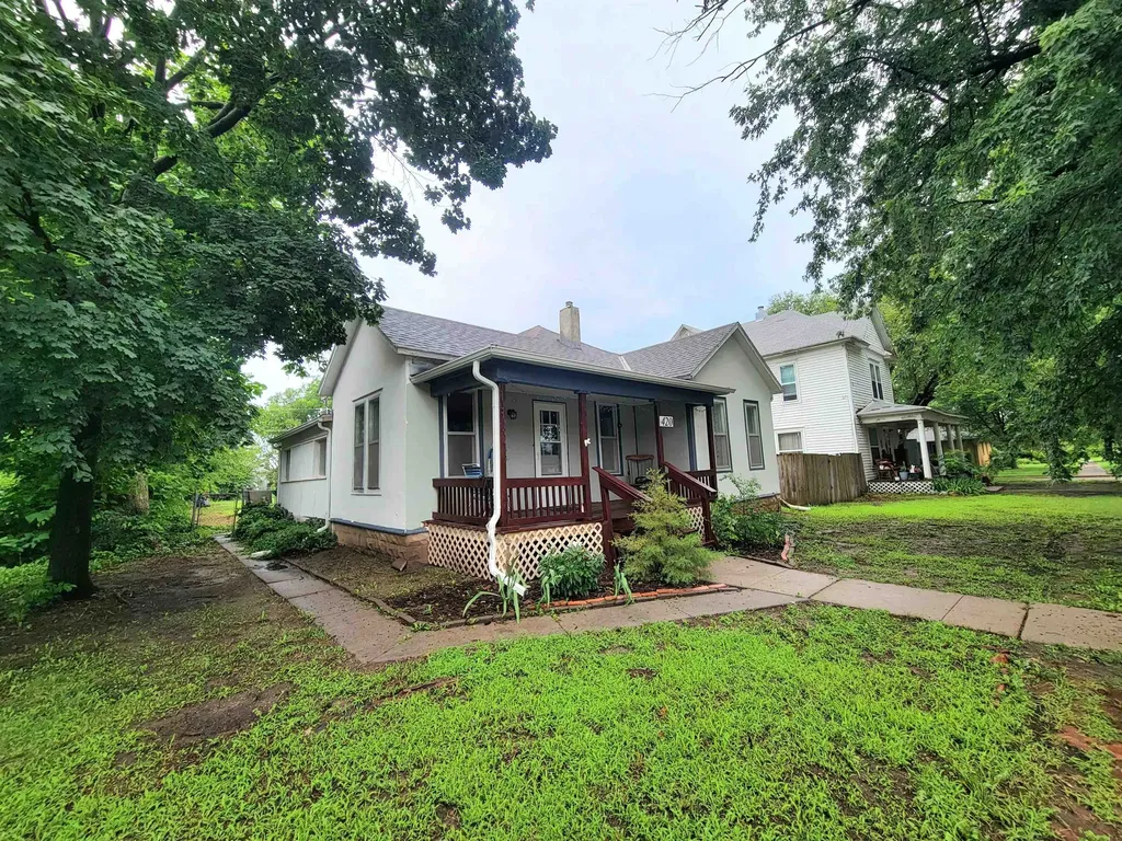 420 N Jefferson Avenue Wellington KS 67152