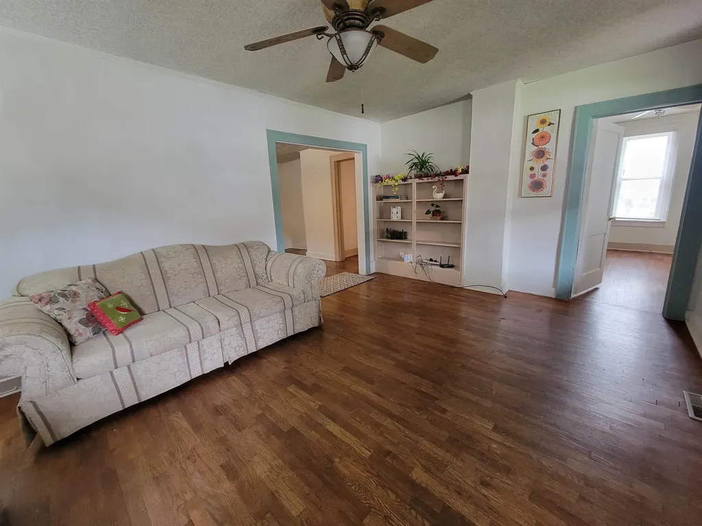 420 N Jefferson Avenue Wellington KS 67152